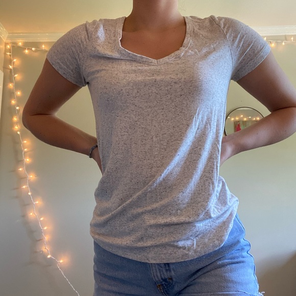 basic white tee - Picture 2 of 4